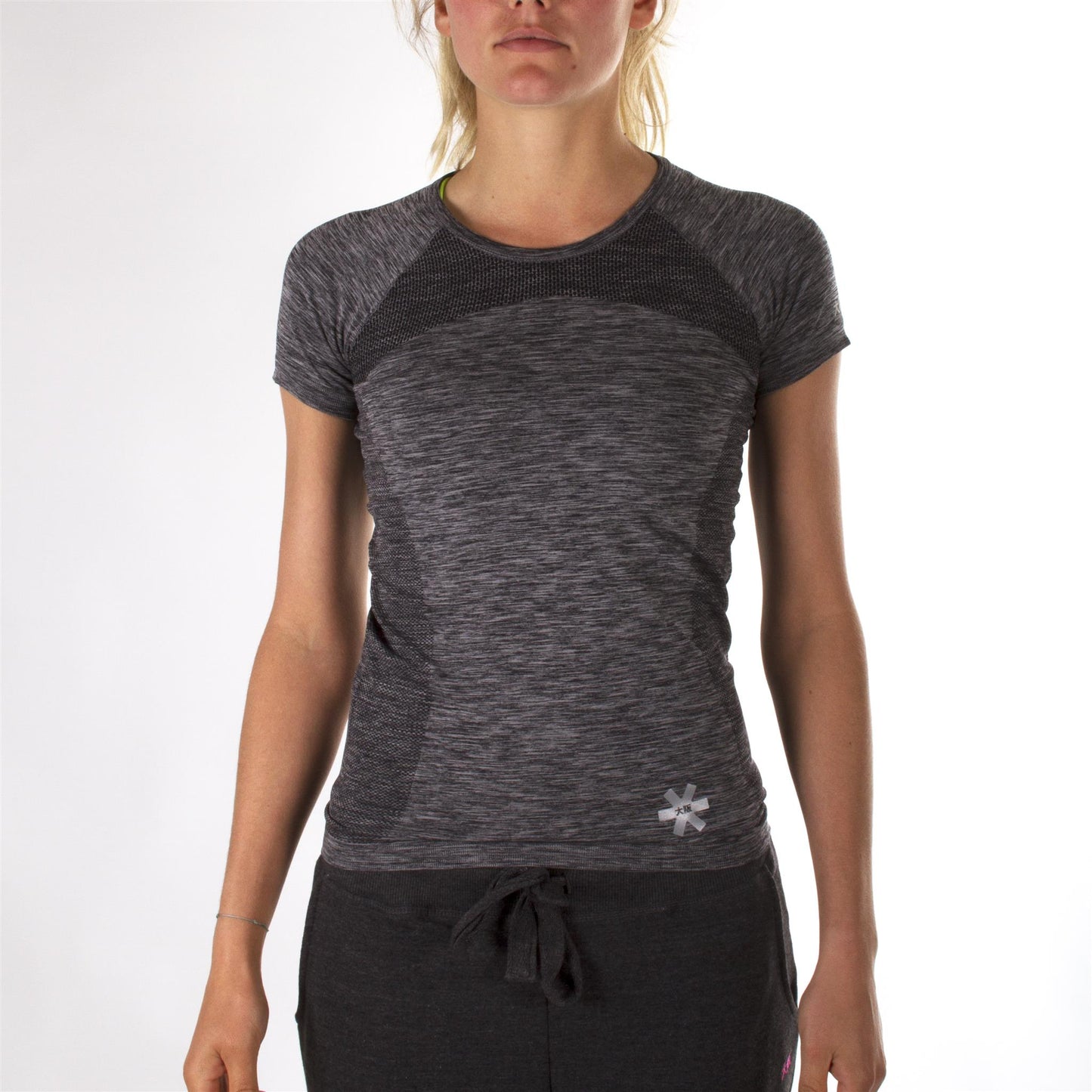 WOMEN TECH KNIT SHORT SLEEVE TEE